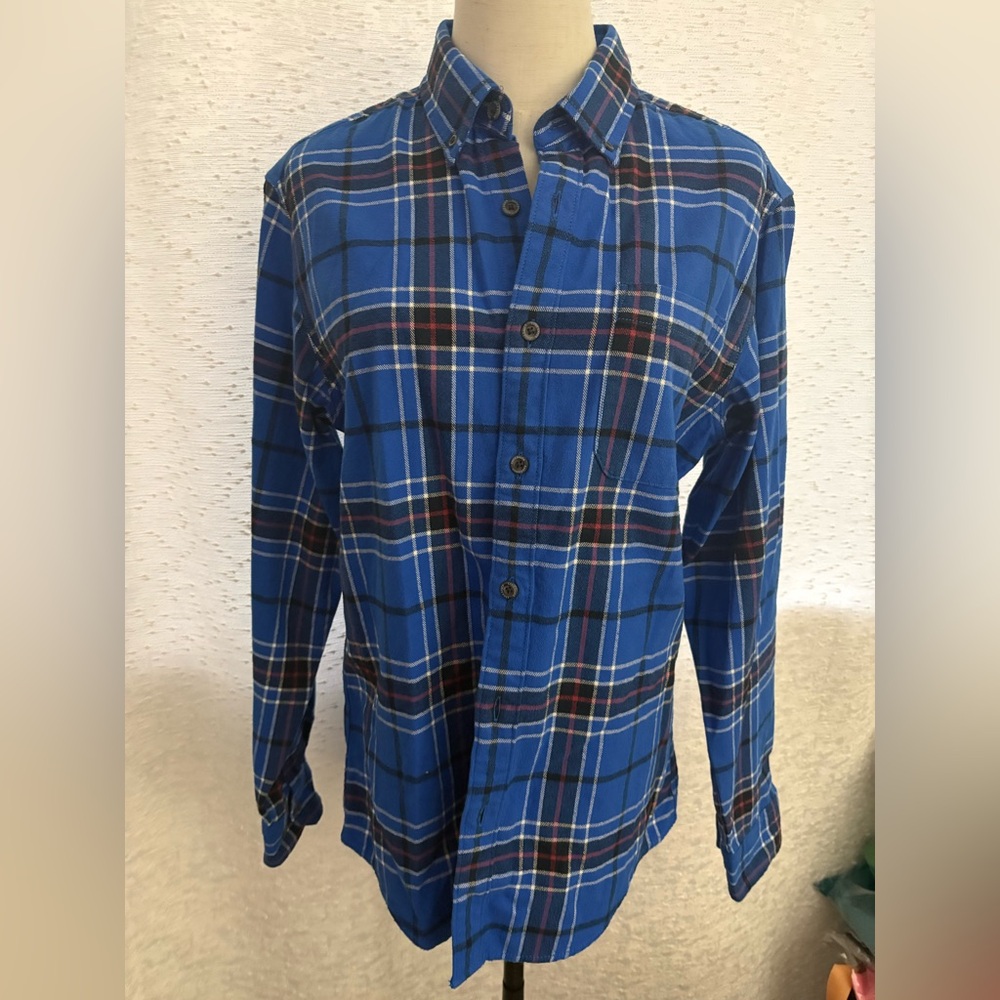 Eddie Bauer Blue Plaid Casual Button Down Shirt